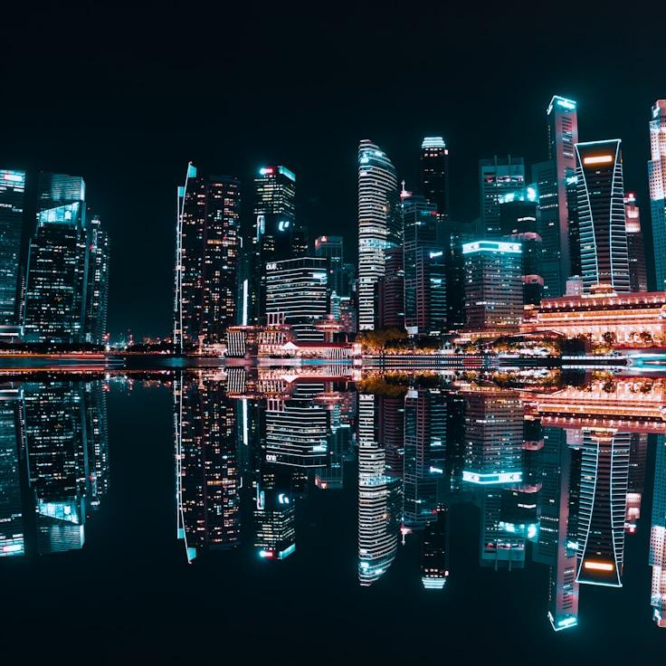 Parents evaluating schools in Germany